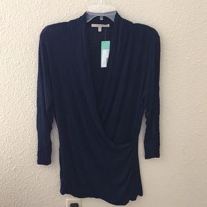 Navy wrap front top 3/4 sleeves XL